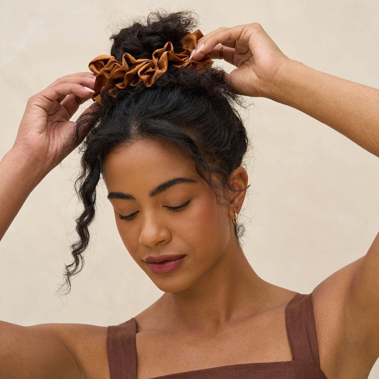 Camel Ruffle Scrunchie - Image 4