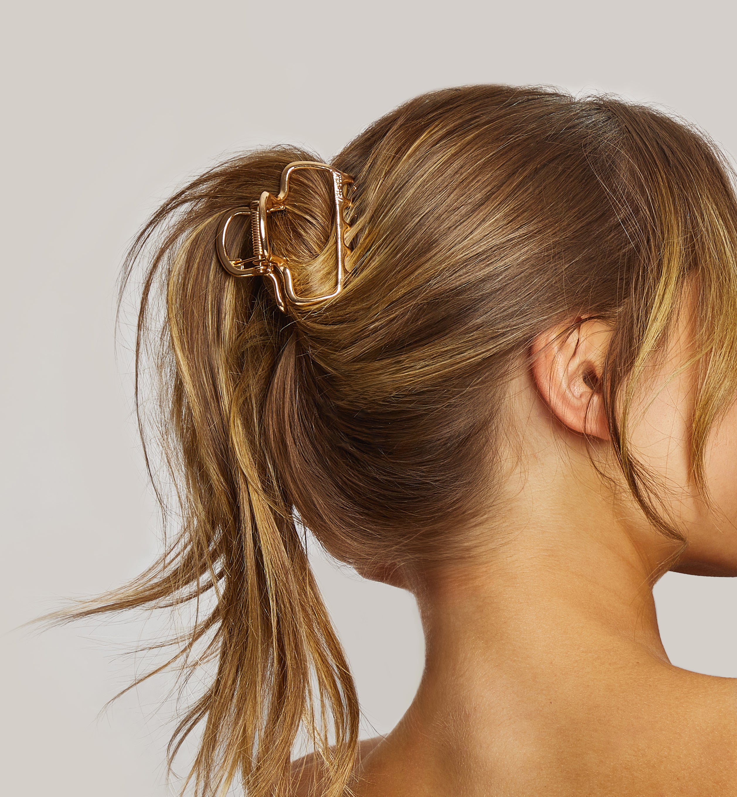 Gold Metal Cloud Claw Clip - Image 3