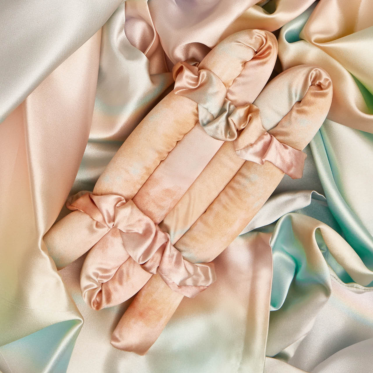 Alternative view of Sunset Tie Dye + Black Nighttime Blowout Routine